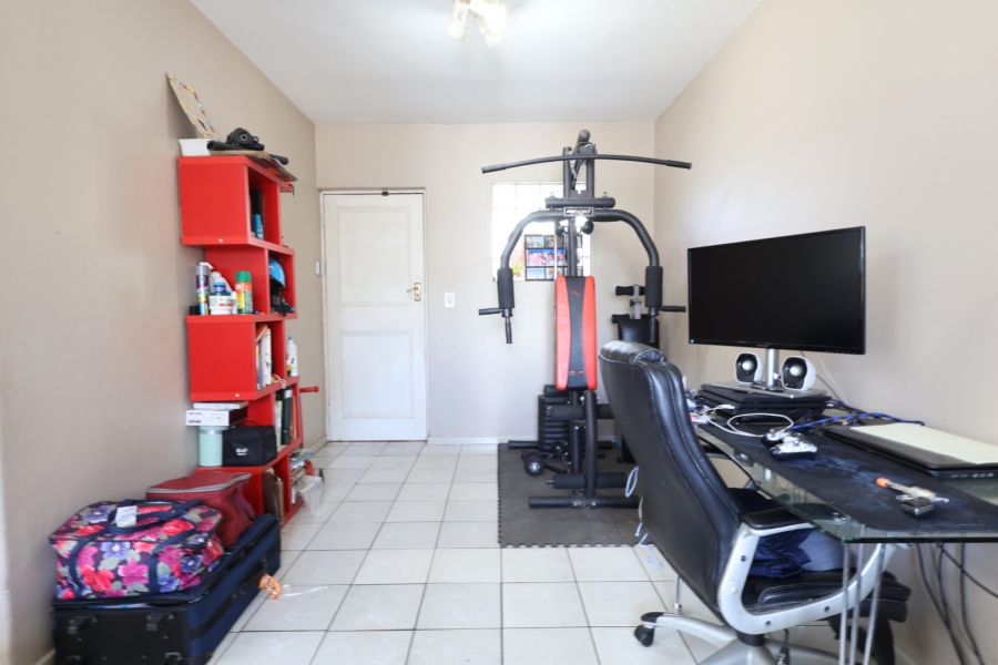 3 Bedroom Property for Sale in Lemoenkloof Western Cape